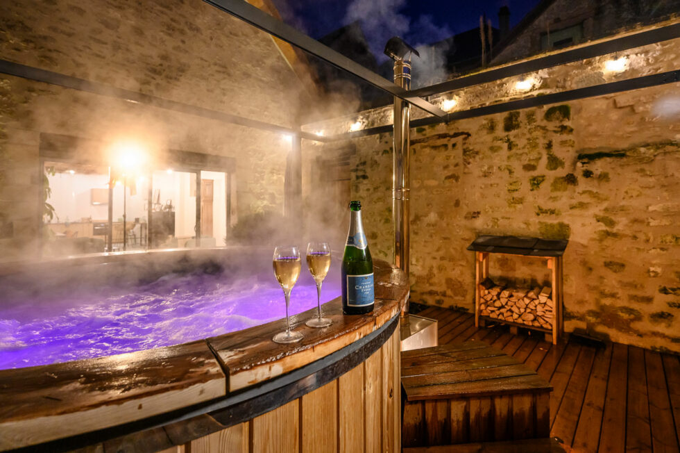 Maison d'hôtes La Grange - Bain nordique et champagne - Bruyeres et montberault